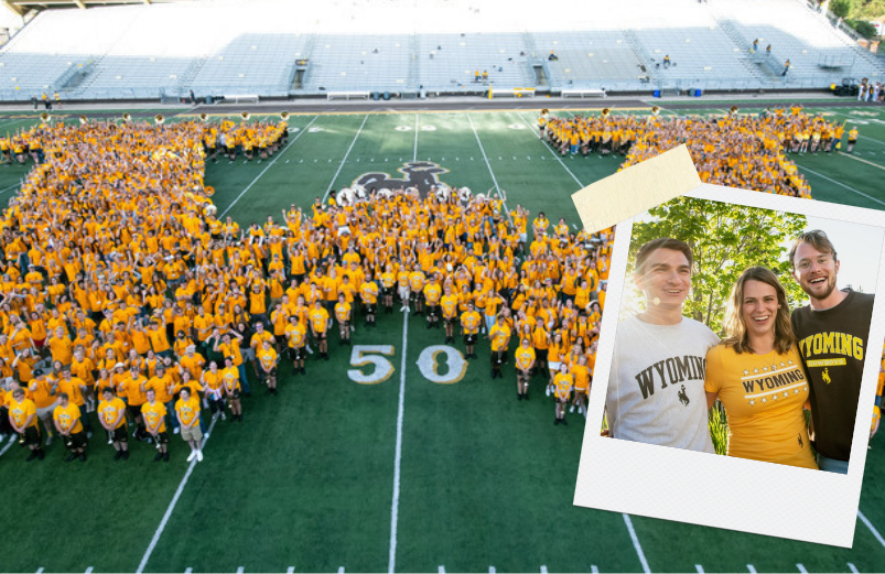 freshman class in a 'W' formation