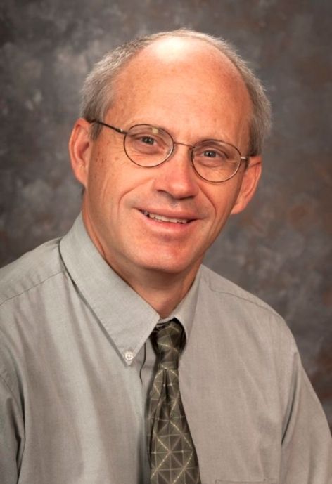 professional Headshot of Andrew Hansen