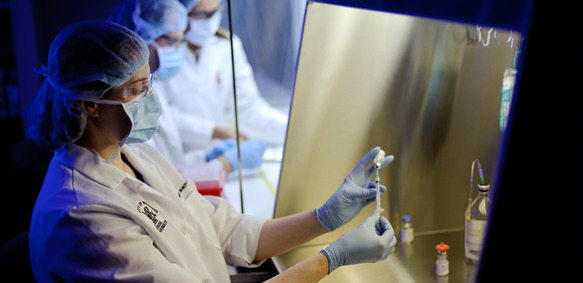 people work in a lab